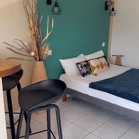 Apt 107 - Résidence touristique à l'anse Mitan accessible aux personnes à mobilité reduite Les Trois-Ilets Esterno foto