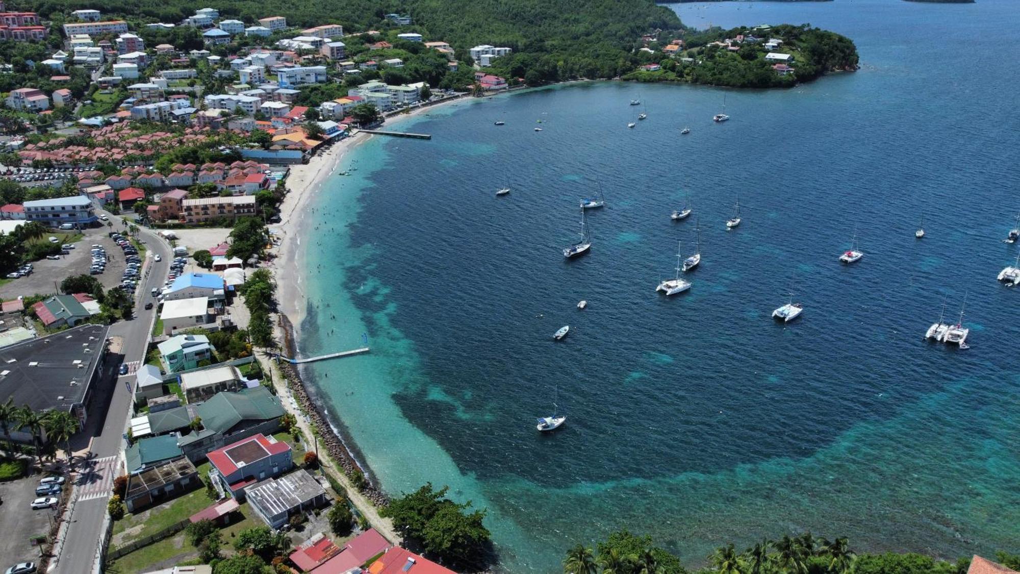 Apt 107 - Résidence touristique à l'anse Mitan accessible aux personnes à mobilité reduite Les Trois-Ilets Esterno foto